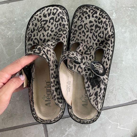 Alegria Classic Clog Slip On Shoes Tan Leopard 36 - Picture 2 of 6